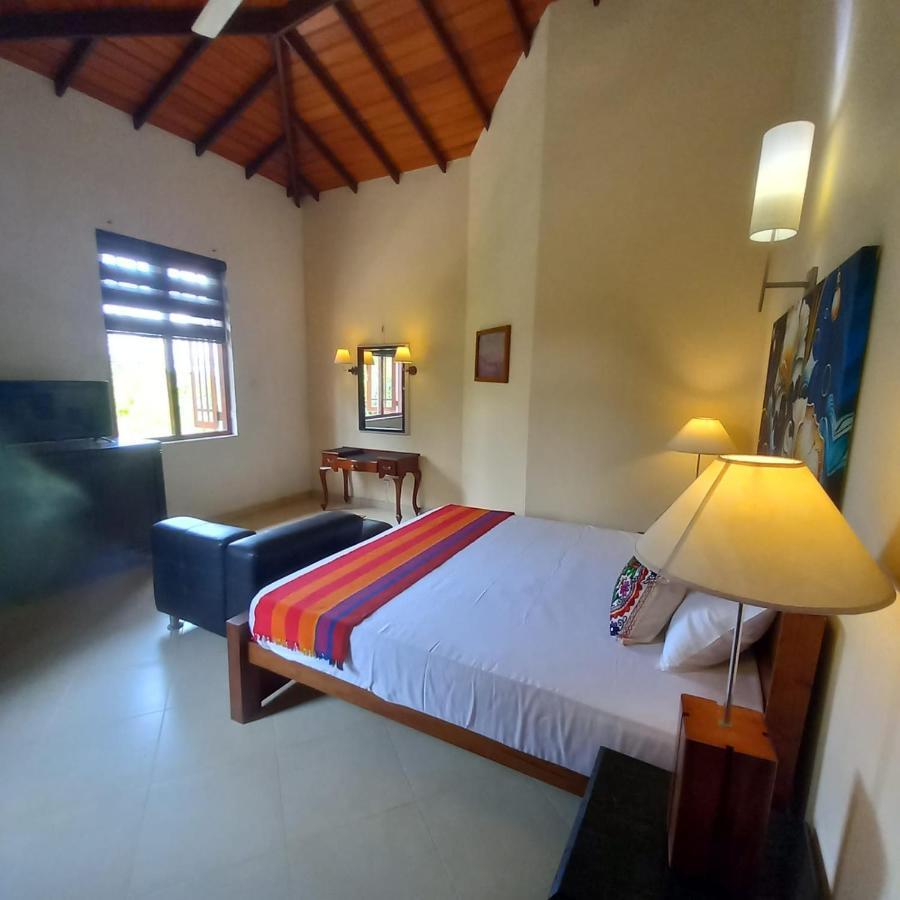 Crown Hills Kandy Inn Exterior foto